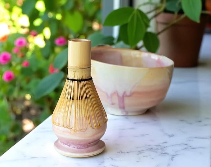Elegant Stoneware Matcha Whisk Holder for Handcrafted Tea Sets – Gift for Matcha Lovers