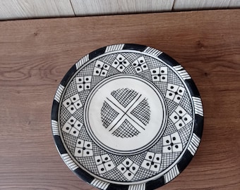 Handmade Blue and White Ceramic Plate Set: Artisan Tableware