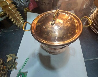 Pentola in rame martellato fatta a mano: manici in ottone in stile vintage