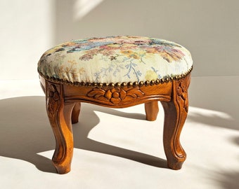 Adorable French Small Wooden Vintage Foot stool with Embroidered Floral Patterned Cushioned Seat - 1930s/1940s - Antique Foot rest - France