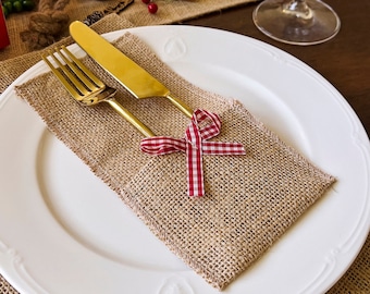 Support de couverts rustique en toile de jute, pochette de couverts pour Noël, porte-argenterie en jute, décor de table de dîner de Noël, paramètres de repas de fête de Noël