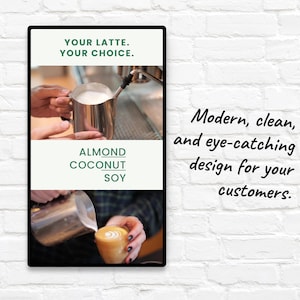 Puede incluir: Un anuncio digital con fondo blanco y marco negro. El anuncio presenta una foto de un barista preparando un latte con diferentes opciones de leche: almendra, coco y soja. El texto del anuncio dice: "Tu Latte. Tu Elecci&oacute;n." y "Dise&ntilde;o moderno, limpio y llamativo para tus clientes."