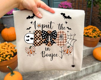 Puse el Boo en Boujee SVG, Coquette Halloween SVG, Otoño PNG, Temporada espeluznante PNG, Calabaza PNG, Mamá de Halloween PNG, Diseño de camiseta de sublimación
