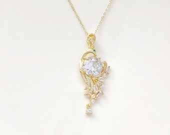 Collier délicat paon plaqué or, joli pendentif réglable en plumes de paon pour femmes, collier bijoux oiseau, cadeau pour elle
