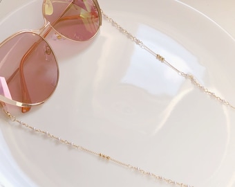 Pearl Eyeglass Chain Aesthetic, Faux Pearl Reading Glass Cord, Elegant Anti Lost Strap for Women, Everyday Eye Chain Gift