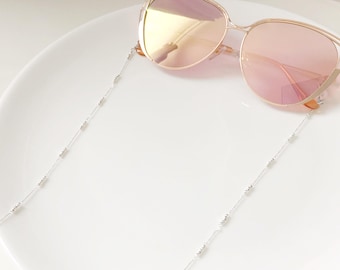 Silver Bead Dot Glasses Chain Holder. Minimalist Shimmering Eyeglass Cord, Dainty Beaded Sunglasses Jewellery Gift, Spectacle Strap