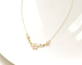 Gold Crystal Flower Necklace Pendant. Dainty Floral Leaf Choker, Vine Floral Bridal Jewellery Gift for Her, Delicate Chain