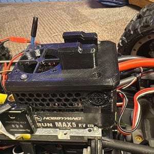 Max5g2 Shroud (Single Fan / ESC Button Holder Topper)