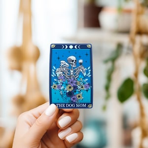 La maman chien //Sticker carte tarot squelette//Sticker vinyle//