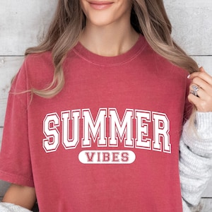 Vibraciones de verano SVG, svg besado por el sol, camisa de verano svg, vibraciones vacay svg, vibraciones de playa svg, hola verano svg, playa svg, vacaciones svg, verano png