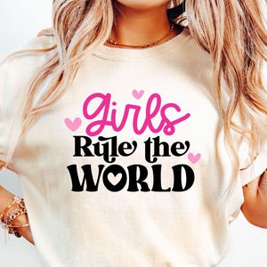 Le ragazze governano il mondo SVG, Girl Power SVG, Boss Babe SVG, Ragazze SVG, Maglietta per bambini SVG, Bambina SVG, Motivazionale SVG, Ispirazione SVG, Png
