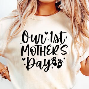 Nosso 1º Dia das Mães SVG, Primeiro Dia das Mães Svg, Mamãe e Eu Svg, Primeira Camiseta do Dia das Mães Svg, 1º Dia das Mães Svg, Dia das Mães Fofo Svg
