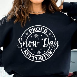 Fier neige jour partisan SVG, Svg hiver, Svg Noël professeur, professeur drôle chemise Svg, Svg hiver drôle, vacances drôles, Svg neige