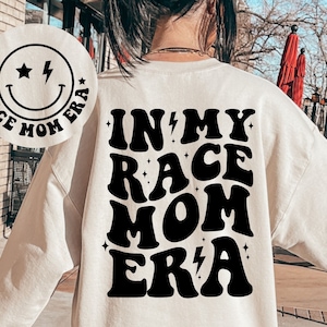 In mijn Race Mom tijdperk Svg, Race Mom Svg, Racing Svg, Race Mom Era Svg, Racing Lover Svg, Race Svg, Race Day, Racing Shirt Svg, Sports Mom Svg
