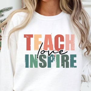 Onderwijzen liefde inspireren SVG, retro leraar Png, leraar Shirt Svg, terug naar school Svg, leraar leven Svg, leraar Svg, leraar waardering Svg