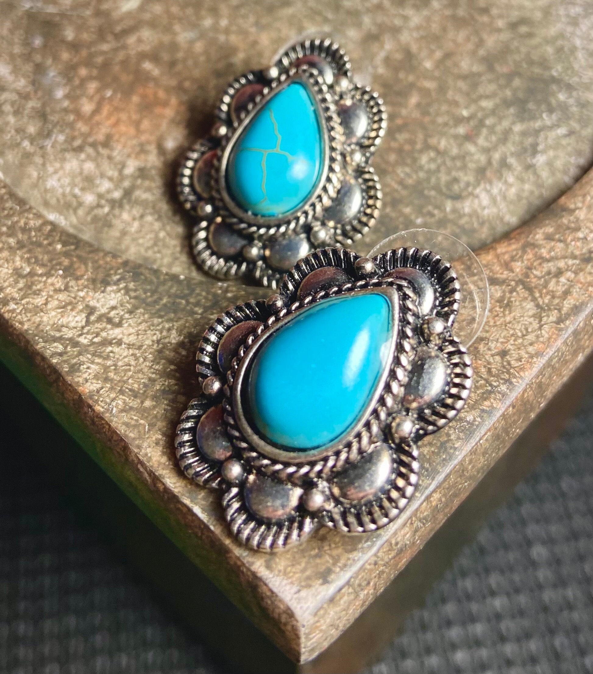 Turquoise Stainless Steel Earrings Set 1” Stud