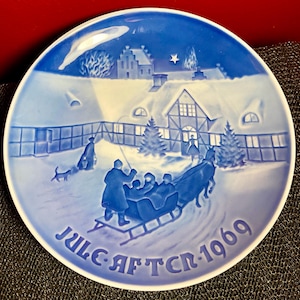 Jule After 1969 Royal Copenhagen Denmark Bing and Grondahl Christmas Plate 7&quot; B&G Blue