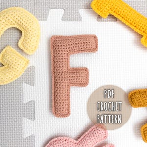 Patrón de crochet de la letra F, letras mayúsculas rellenas de amigurumi, patrón del alfabeto de crochet, patrón de letras de crochet de peluche, alfabeto en mayúsculas en 3D