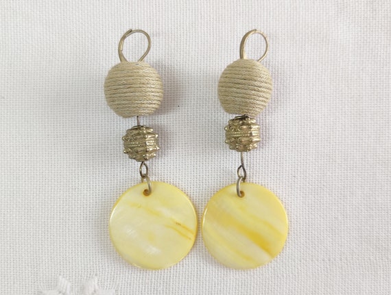Vintage “Mod” Yellow Earrings and Necklace Set - image 4