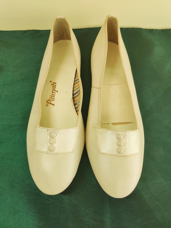 Vintage Flat Shoes, Beige Leather Flats Ivory Colo