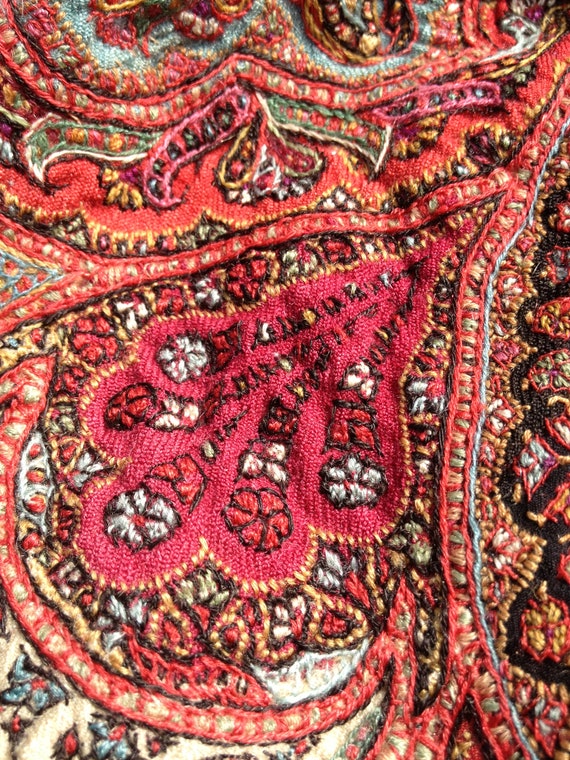 Antique Kashmir Shawl Hand Embroidered Stitched P… - image 7