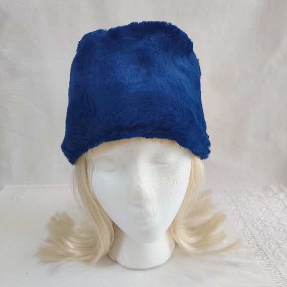 Vintage Royal Blue Rabbit Fur Hat 1960's Beanie-C… - image 1