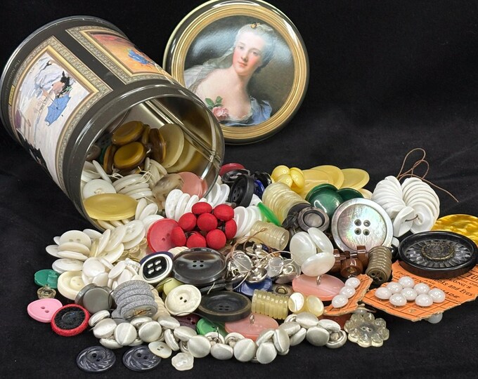 Vintage National Gallery London Tin Full of Vintage Buttons | Grandma's ...