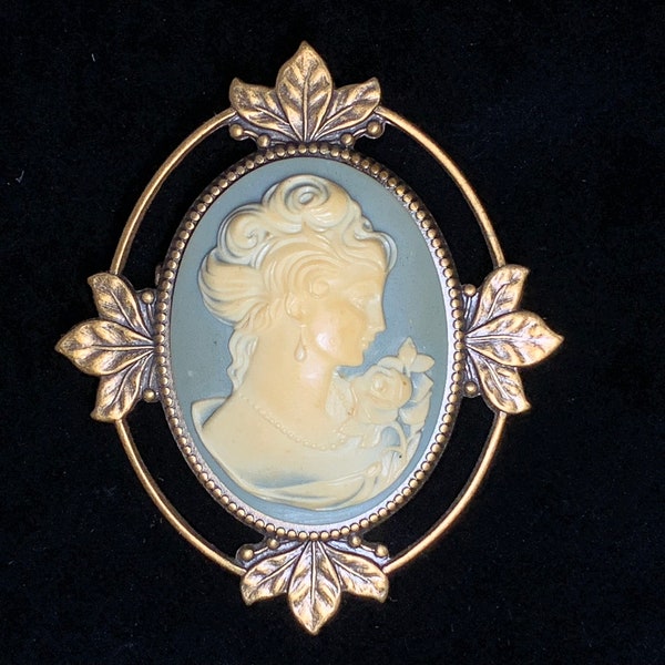 Vintage Blue Resin/Plastic Cameo Brooch in Pretty Gold Tone Setting | Vintage Costume Jewely Cameo