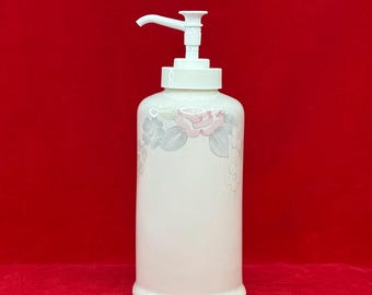 Vintage Pfaltzgraff USA WYNDHAM Pattern NOS Pump Soap Lotion Dispenser | Kitchen, Bathroom, Bedroom Dispenser