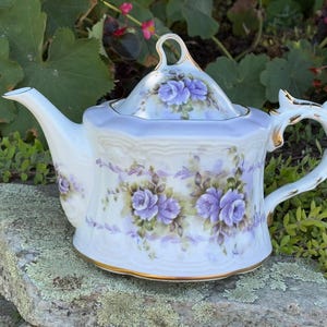 Vintage Musical Teapot Purple Roses and Lilacs Plays &quot;Fur Elise&quot; WORKS Beautiful | Victorian, Cottage Core, Romantic, Floral Teapot
