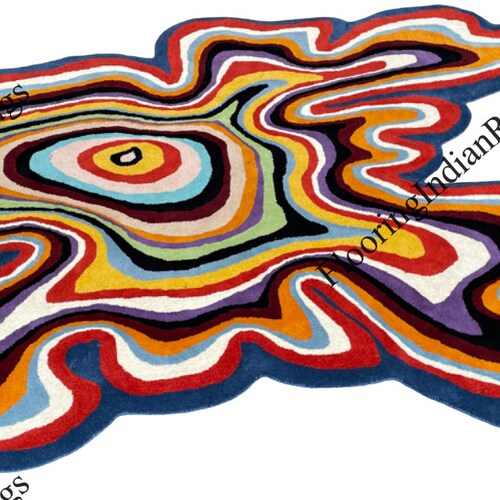 Neuseeländischer Wollteppich mit unregelmäßiger Form, handgetuftet, wellenförmig, mehrfarbig, abstrakt, asymmetrisch, topografisches Muster, Wohnzimmerdekoration.