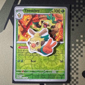 pokemon card thwackey The item available is listed in the Title Thwackey 15 - SV06 Twilight