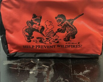 Smokeys Friends Insulated Lunch Box
