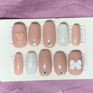 Elegant Brown and White Press-On Nails