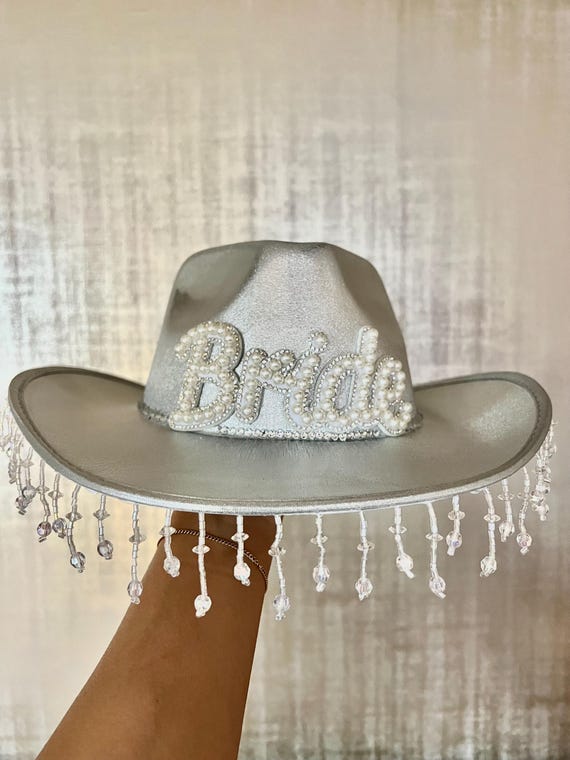 Bedazzled Bride Cowboy Hat – Sparkling Rhinestone Cowgirl  display picture 1