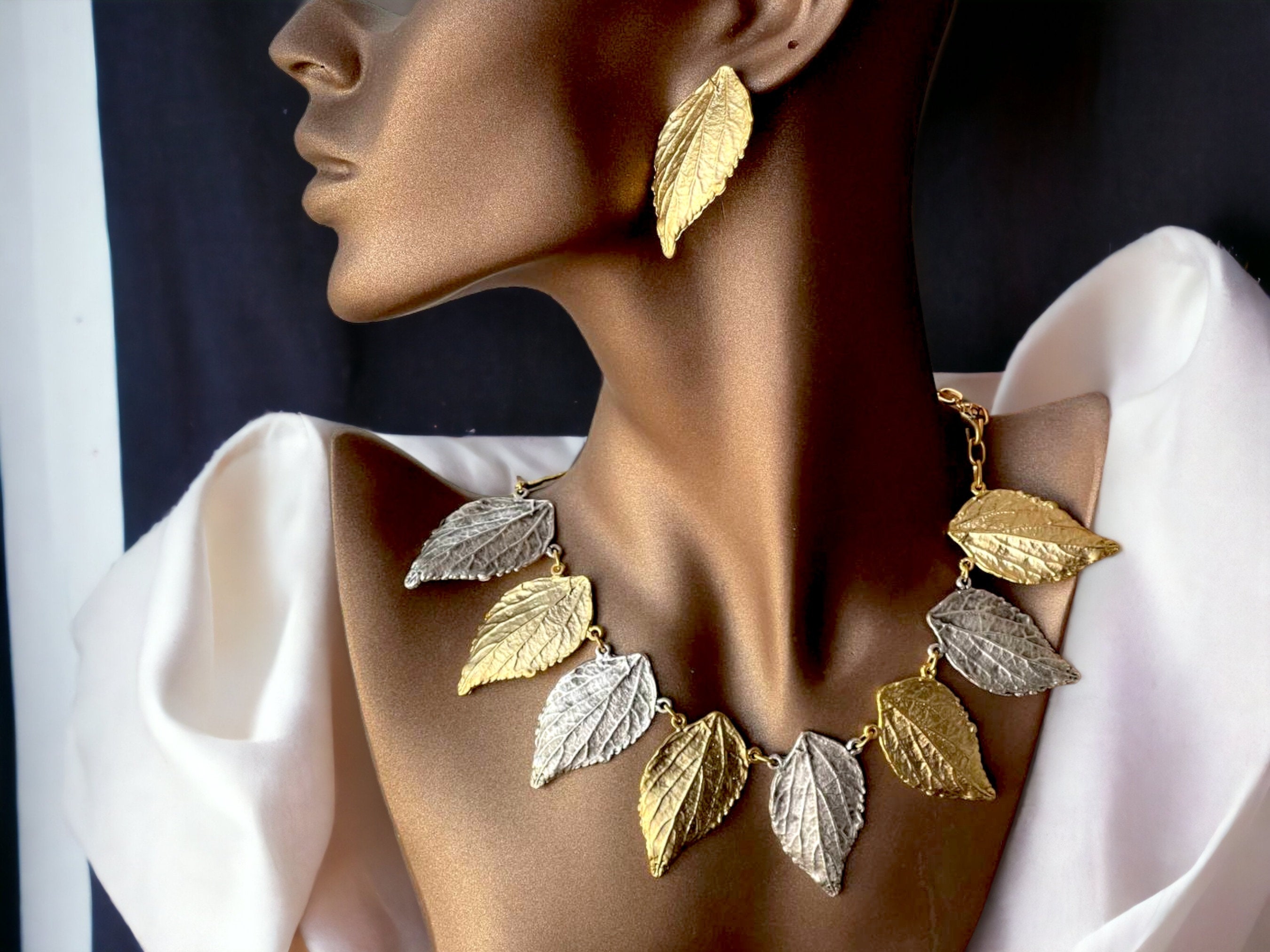 Leaf Design Gold Plated Necklace with Earrings main image 1