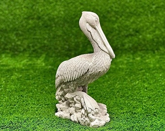 Concrete Standing Pelican Figure Outdoor Wild Detailed Pelican Bird Statue Outdoor Landscape Decoration