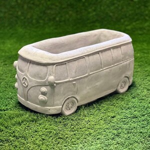 Concrete Volkswagen bus flowers pot statue Detailed car pot planter figurine Garden outdoor decoration