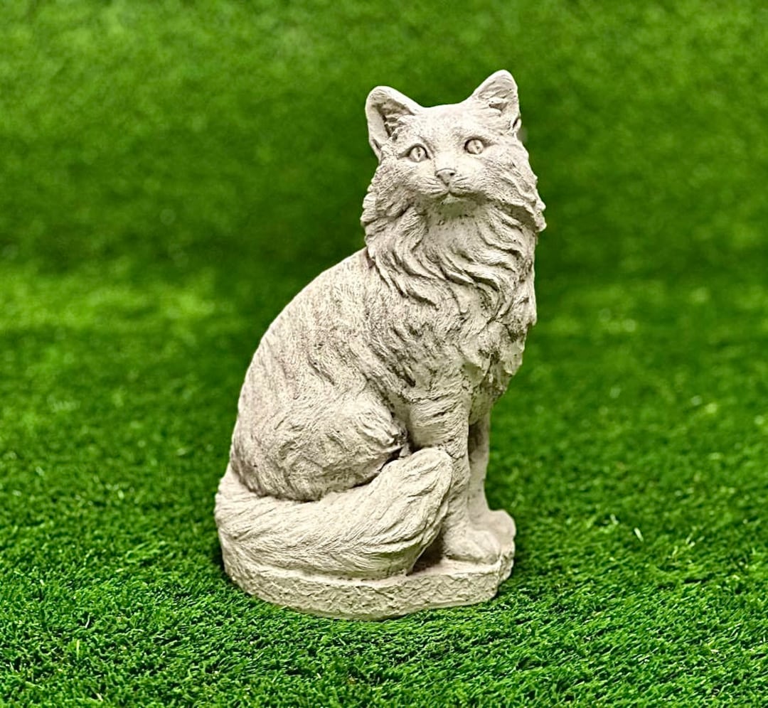 Realistic Sitting Cat Statue Concrete Garden Kitty Figurine Home Animal