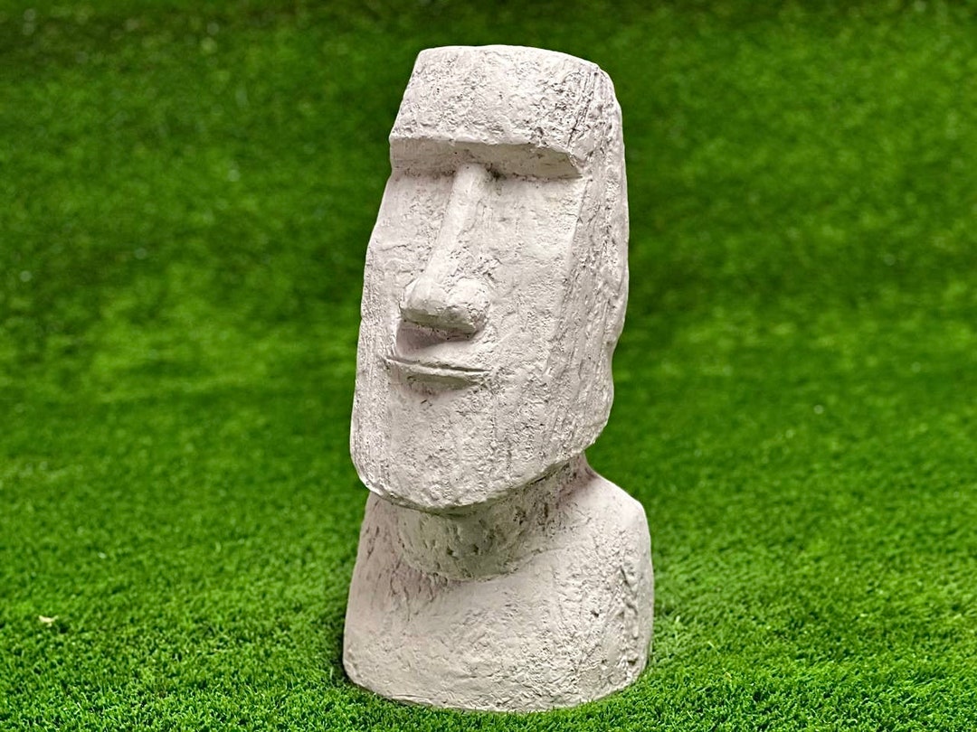 Solid Rock Moai Head Decoration Concrete Moai Style Garden Statue Outdoor Backyard Sculpture