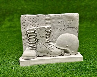 Concrete soldier memorial stone Outdoor fallen soldier figure Handmade Solid rock memorial