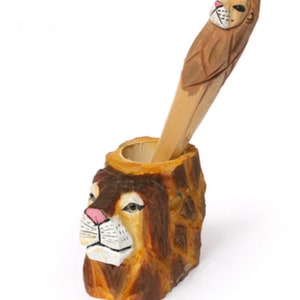 Hand-Crafted Wood Carved Lion Pen Holder with Matching Lion Pen - Exquisite Desk Accessory Set