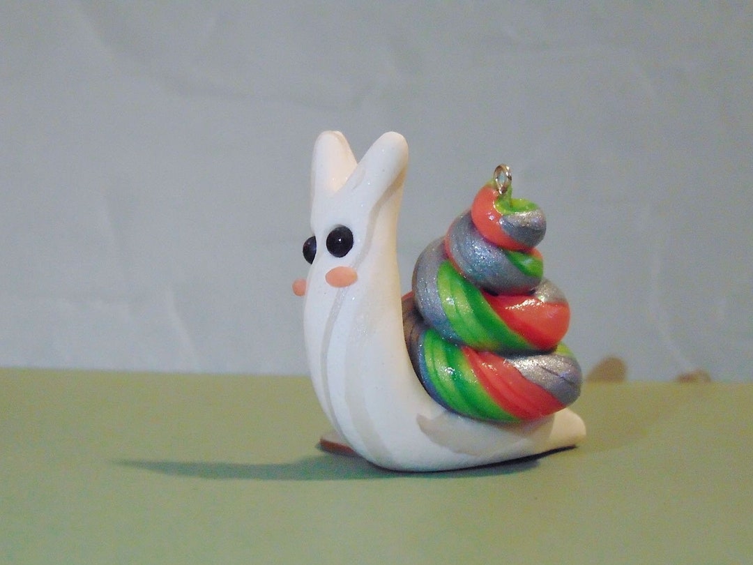 Snail Christmas Ornament. Custom Color Hanging Christmas Tree Snail