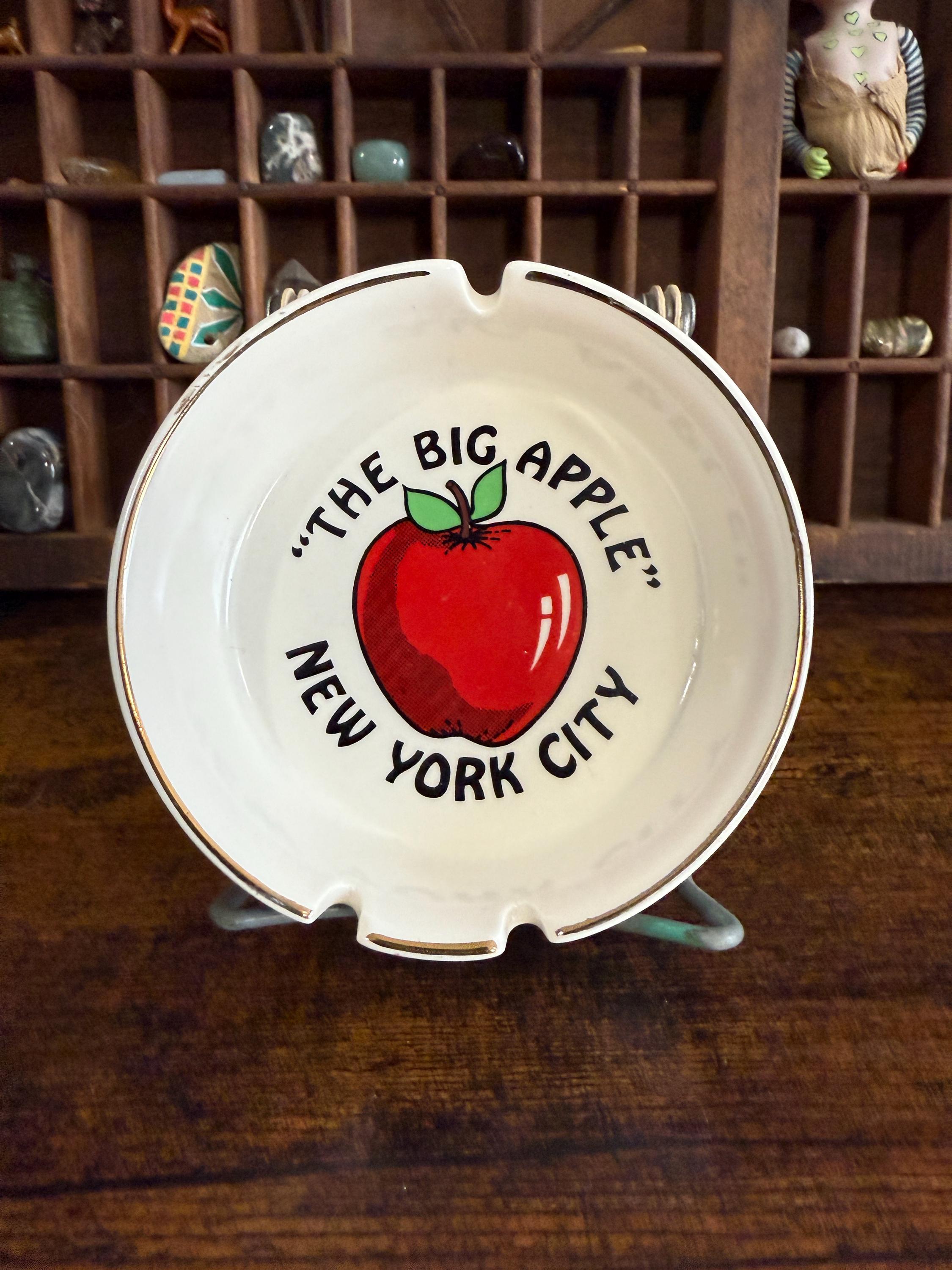 Red apple cigarettes - Etsy 日本