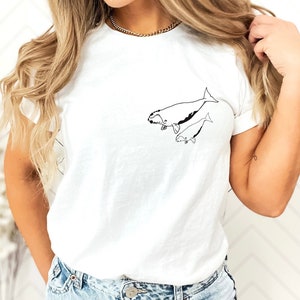 Right Whale shirt, oceaan shirt met korte mouwen, unisex walvis shirt, walvis tee, moeder en kalf, Noord-Atlantische walvis, zuidelijke rechtse walvis