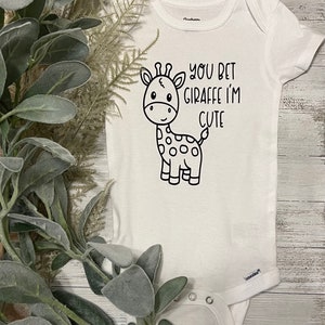 Giraffe Onesie, Baby Shower Gift, Giraffe, Cute baby clothes, Baby bodysuits, Baby gifts