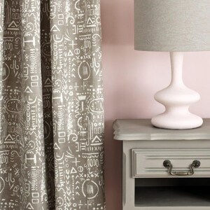Annie Sloan Chalk Paint® - French Linen - The 3 Painted Pugs