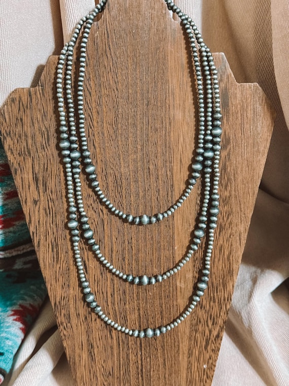 Southwestern Cowgirl Style Graduated Faux Navajo Pearl Stackable Necklace Set