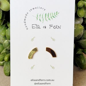 Yellow Gold Arch Metal Stud Earrings
