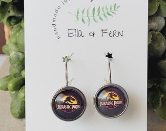 Pendientes con cierre de palanca de Jurassic Park
